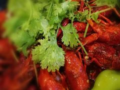 -虾弄弄海派小龙虾·牛羊蝎子火锅