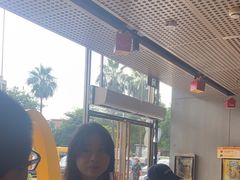-麦当劳(中二横路店)