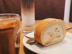 黄桃奶酪卷-大酉·M Coffee(北京美术馆店)