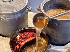 -郑记·古法黑砂锅串串(龙泉店)