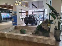 -宁波宝信宝马4S店(江北日湖店)