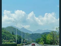 -安吉龙王山峡谷漂流