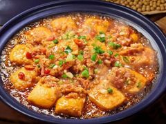 -云海肴·汽锅鸡·云南菜(天山百盛优客店)