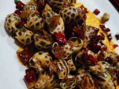 -何乡别院·中式农庄(姑婆山大道店)