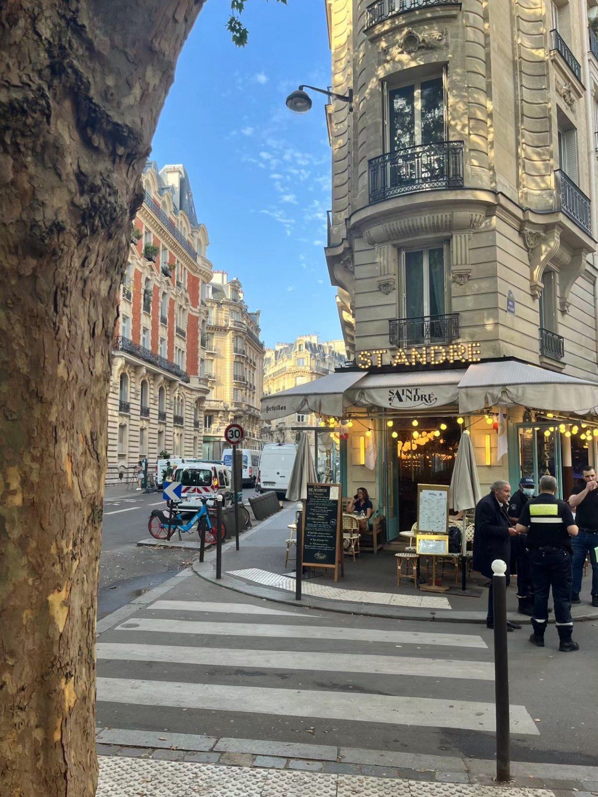 巴黎的街道,每一步都是爱的发现