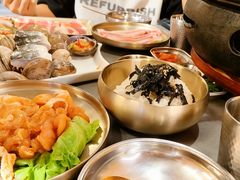 -围炉肉舍•炭烤活鳗•丹东海鲜烤肉(步行街店)