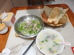 招牌羊肉汤-七百岁羊肉馆(环球港店)