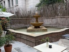 -潮一不贰·法式甜品·生日蛋糕·西式简餐(外滩店)