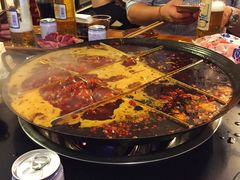 -岗上渣渣老火锅(两路口店)