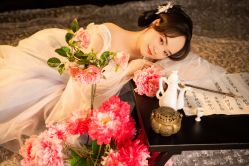 -盘子女人坊古装写真摄影