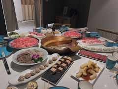 -墨居上隐·院子里火锅(峨眉店)