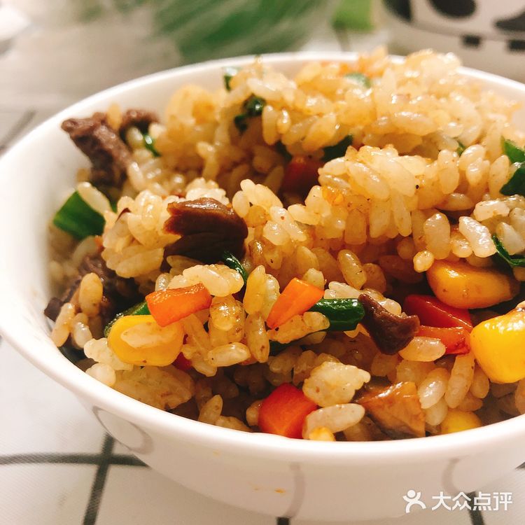 谁也不能拆散牛肉芥蓝CP!这样的炒饭我能吃一大盆!