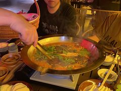 -野山舂·贵州现舂酸汤牛肉(东山店)