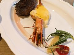 安格斯黑牛雪花拼黑虎虾-波特曼西餐厅(中央大街店)