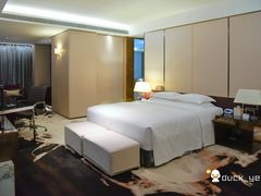 -广州天河希尔顿酒店