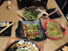 -何师烧烤Pro ·江湖川菜·小龙虾·精酿(太古里旗舰店)