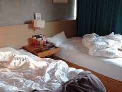 -闲隅江景艺术酒店(解放碑洪崖洞总店)