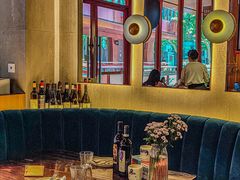 -Brut Eatery Wine Bar & Restaurant (建国东路店)