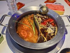-钢管厂五区小郡肝串串香(奥克斯广场锦城万达店)
