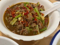 鲜炒黄牛肉-憨伢子·家常菜小食堂·有锅气の炒菜(江汉路店)