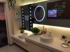 -维乐口腔(美维云门诊陆家嘴店)