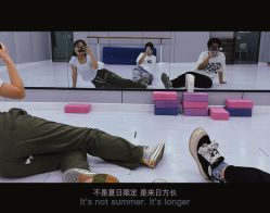 -单色舞蹈