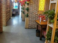 -闯关东东北农家菜(崂山石老人店)