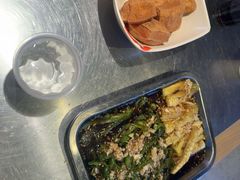 -东关回民小吃一条街(颍河西路店)