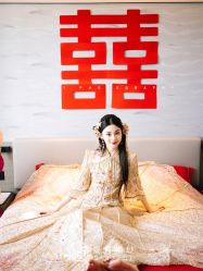 -曼青婚纱礼服馆
