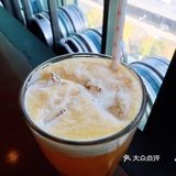 大号碱水面包配脆猪肘真棒[强]