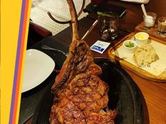 -恰餐厅及酒吧 CHAR Bar & Grill (北京丽都皇冠假日店)