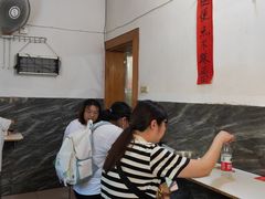 -铁锅哥米线