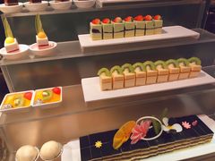 -荣誉国际酒店-云顶旋转餐厅