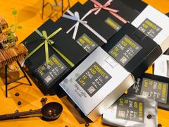 -ZING COFFEE 镜咖啡