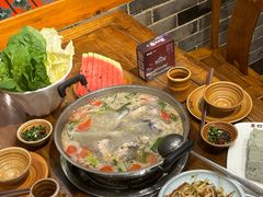 -亮欢寨酸汤鱼(沙冲路店)