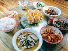 -老三样·美食研究中心(世贸路店)