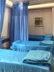 -广州健丽·去眼袋医疗美容机构