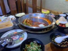 -沸炉重庆老火锅(军事博物馆店)