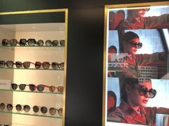 -茂昌眼镜(南京西路店)
