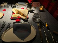 -弦月窗LUNETTE BY AMANDA(复兴路店)