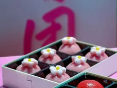 -泓历皇朝酒店(东亭店)