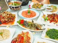 -范饭椰林川湘味海鲜·椰子鸡(三亚湾椰梦长廊店)