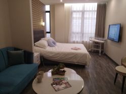 -海豚湾高端月子会所(黄浦店)