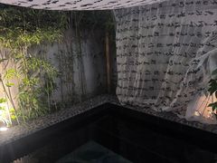 -悟空山宿陨石私汤温泉酒店(神舟大道地铁站店)