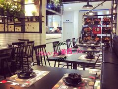 大堂-8锅臭臭锅·正宗台湾小火锅(中心五路店)