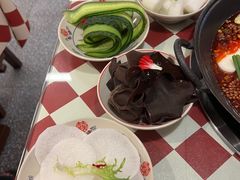 -赵美丽重庆火锅(西安直营总店)