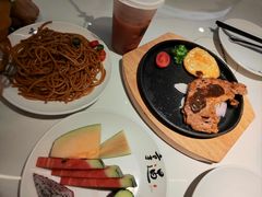 -享遇.锅姥姥牛排海鲜自助(小寨店)