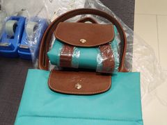 -Longchamp(佛罗伦萨小镇奥特莱斯店)