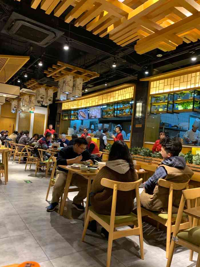 伊喜餐厅(学院路店)-"出去玩的好累,不想做饭了,一家人就来到伊.