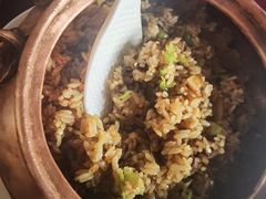 牛肝菌焖饭-蔼若春.传承三十年云南菜(金碧公园店)